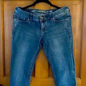 Express barely boot cut jeans. Size 8R